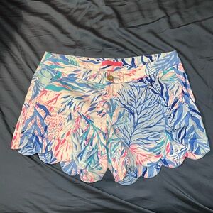 Lilly Pulitzer Kaleidoscope Coral Scalloped Hem Shorts Size 6